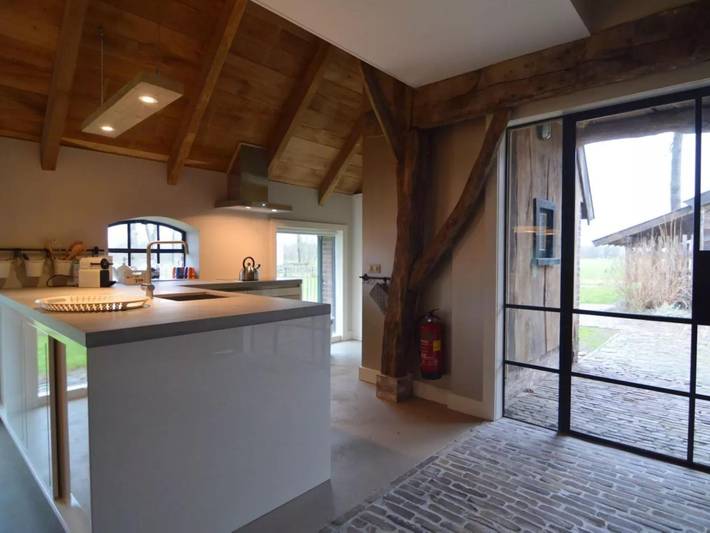 Luxuriöses und modernes Bauernhaus mit Sauna in Regio Zwolle