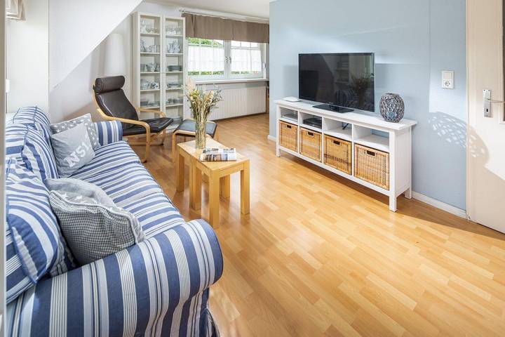 Ferienwohnung für 4 Personen, mit Balkon/Terrasse in Norddeich - 2