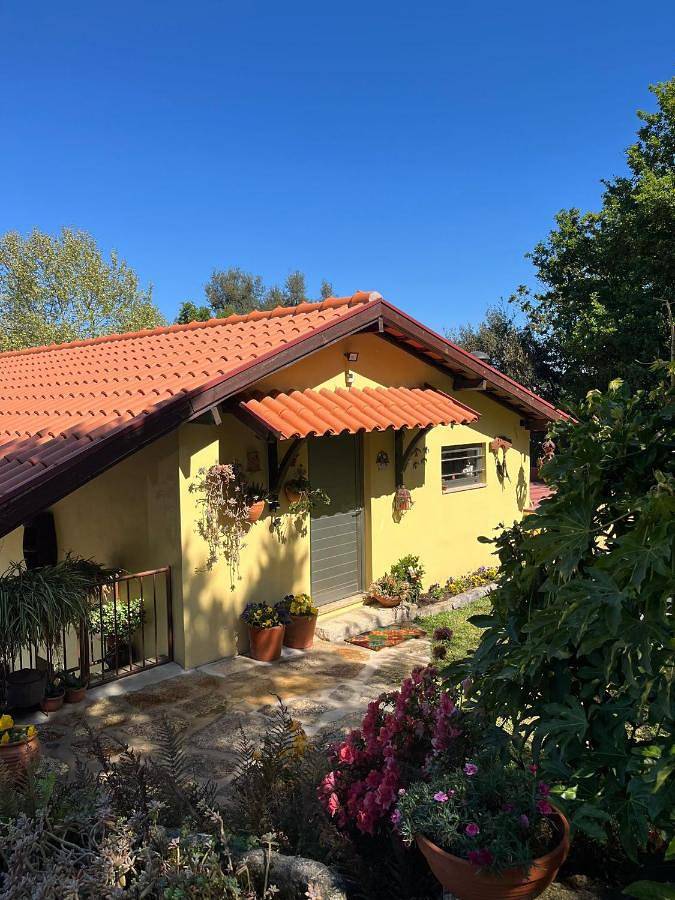 Quinta de Carcavelos Agroturismo e Enoturismo in Arnóia, Distrito de Braga