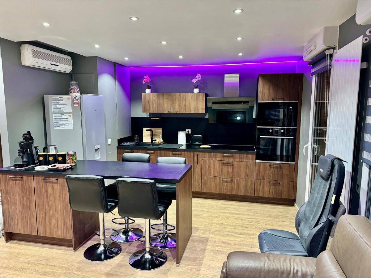 Appartement entier, Two-Bedroom Apartment in Bregille, Besançon