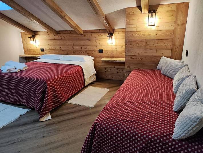 Maison d’hôte pour 2 personnes, avec Balcon et Terrasse ainsi que Jardin et Vue
