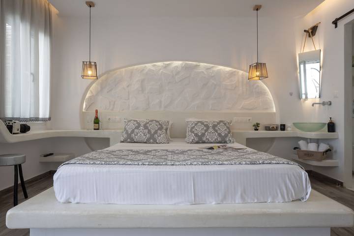 Holiday rental for 3 people, with garden and balcony in Greek Islands