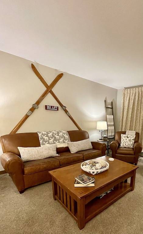Ganze Wohnung, Killington Sun Dog Trail ski-on ski-off 2 bedroom 2 bathroom 1st floor condo in Killington, Rutland County
