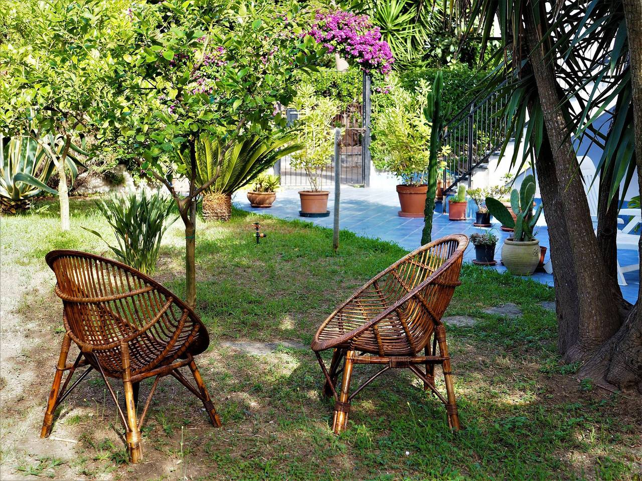 Apartamento Con Jardín Cerca De La Playa in Licinella - Torre di Paestum, Cilento