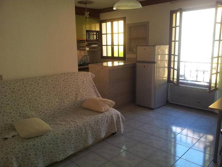 Gîte pour 4 personnes, avec balcon dans Bellaffaire - 2