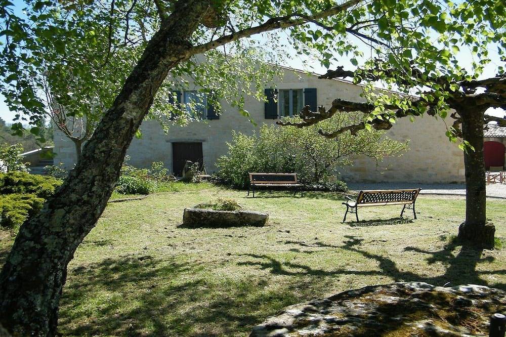 Vu Sur Le Canal 4 - Une Nouvelle Vie Au Soleil in Puisseguin, Région de Libourne
