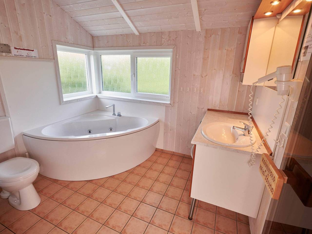 4 Sterne Ferienhaus in Friedrichkoog in Friedrichskoog-Spitze, Friedrichskoog