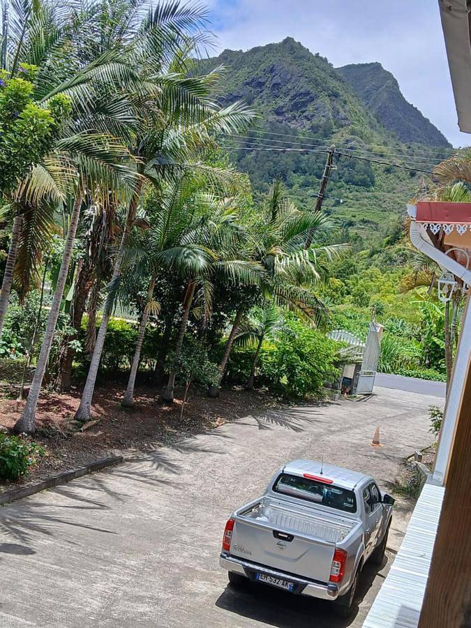Gîte pour 3 personnes, avec terrasse et jardin à Salazie - 2