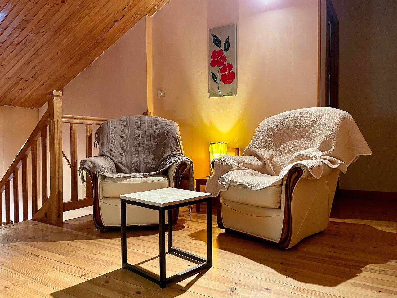 Chambre Saumon: Confort pour 4, Animaux Bienvenus in Alleyras, Massif central