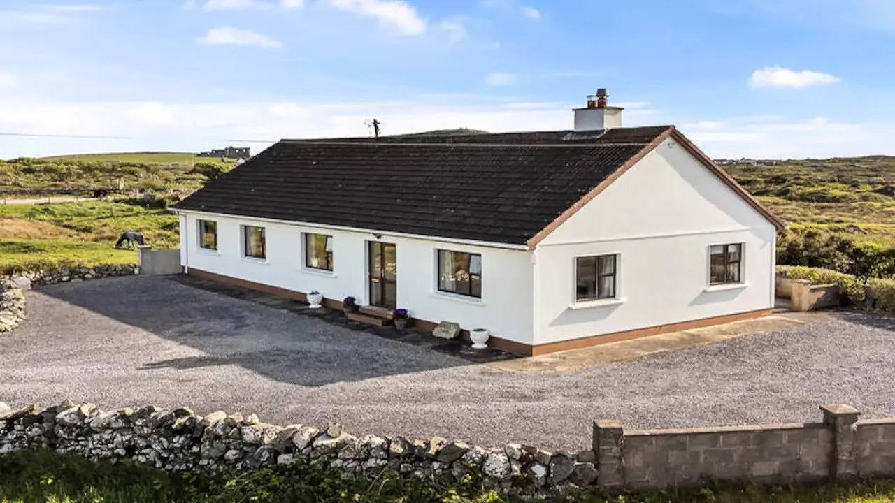 Ganze Ferienwohnung, Ferienwohnung für 6 Personen (118 m²) in Doon Hill in Bunowen ED, Connemara