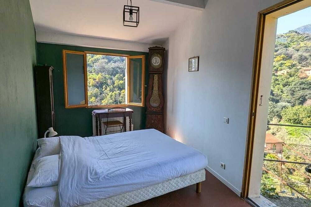 Maison de famille entre mer & collines – Charme, citronniers & tranquillité in Menton, Région de Nice