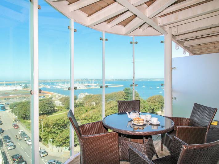 Apartment for 4 people, with Balcony in Isle of Portland