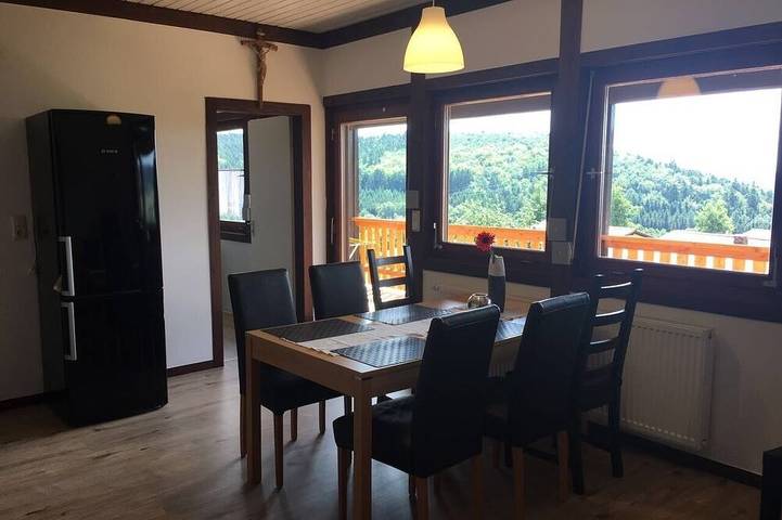 Ferienwohnung für 4 Personen, mit Balkon in Fladungen