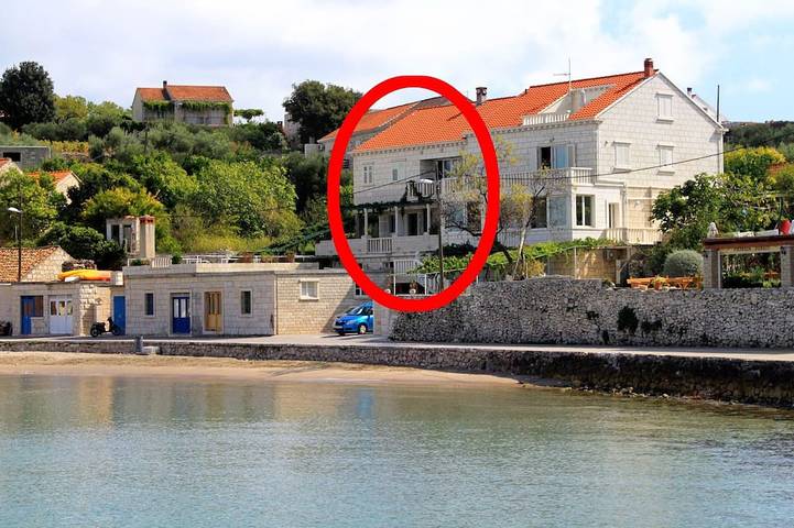 Ganze Wohnung, 1-Zimmer-Ferienwohnung am Strand Lumbarda, Korcula in Lumbarda, Korcula