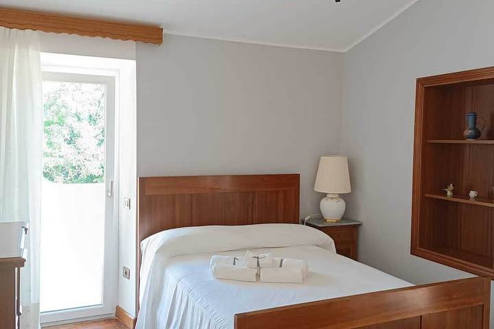 Location de vacances pour 8 personnes, avec terrasse et jardin à Calvi dell'Umbria - 2