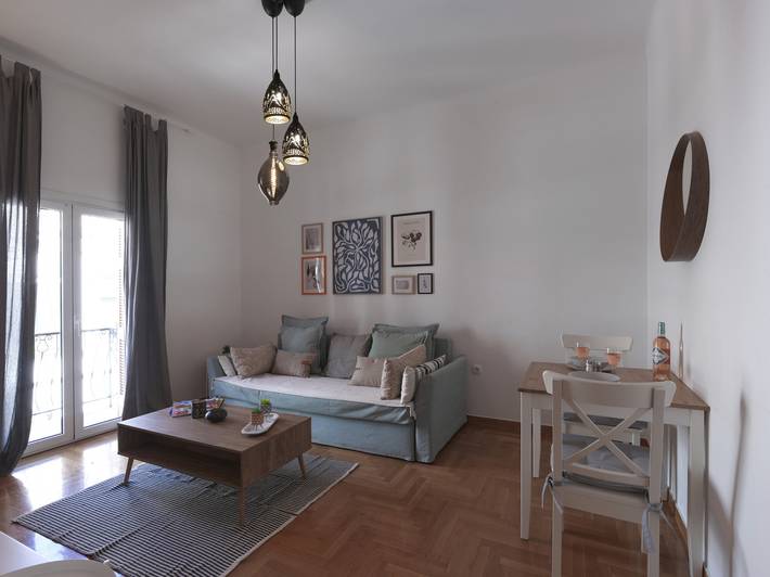Appartement entier, 1R · Cozy Athenian apartment next in Section centrale d'Athènes, Athènes