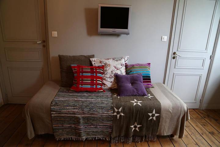 Hôtel pour 2 personnes, avec terrasse et jardin dans Anzin - 4