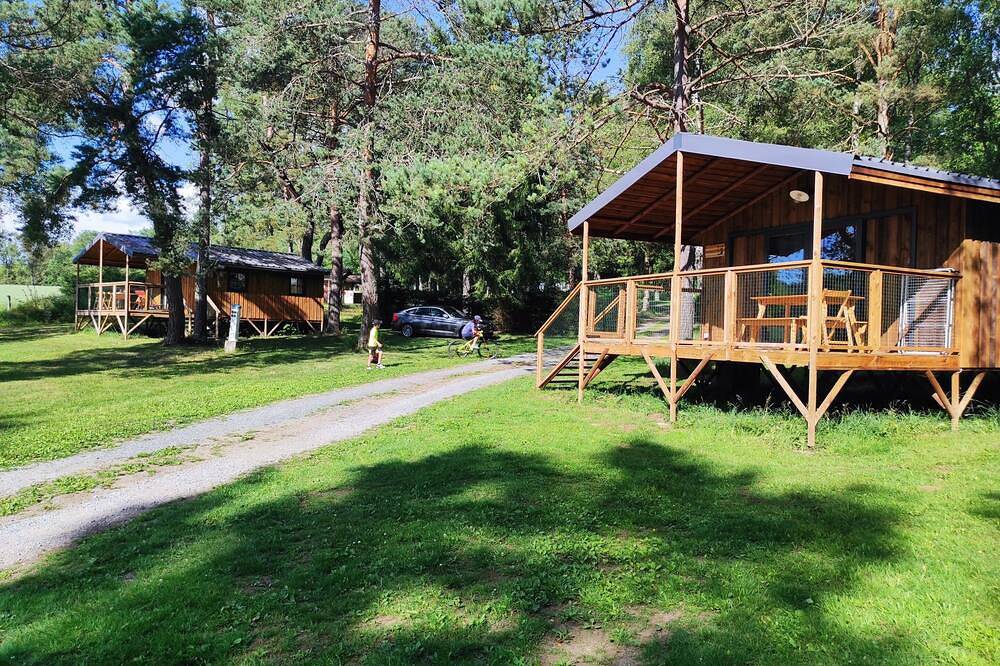 Berghütte-Komfort-Ensuite mit Bad-Parkblick in Flayat, Regionaler Naturpark Millevaches en Limousin