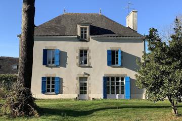 Gîte pour 10 personnes, avec jardin dans Port de Kercabellec