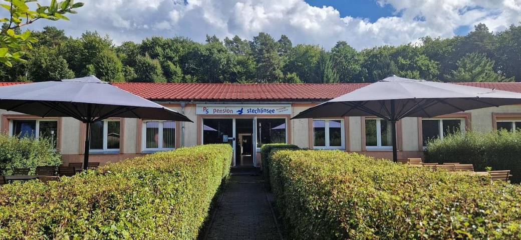 Ferienhaus für 2 Personen, mit Terrasse und Garten in Stechlin