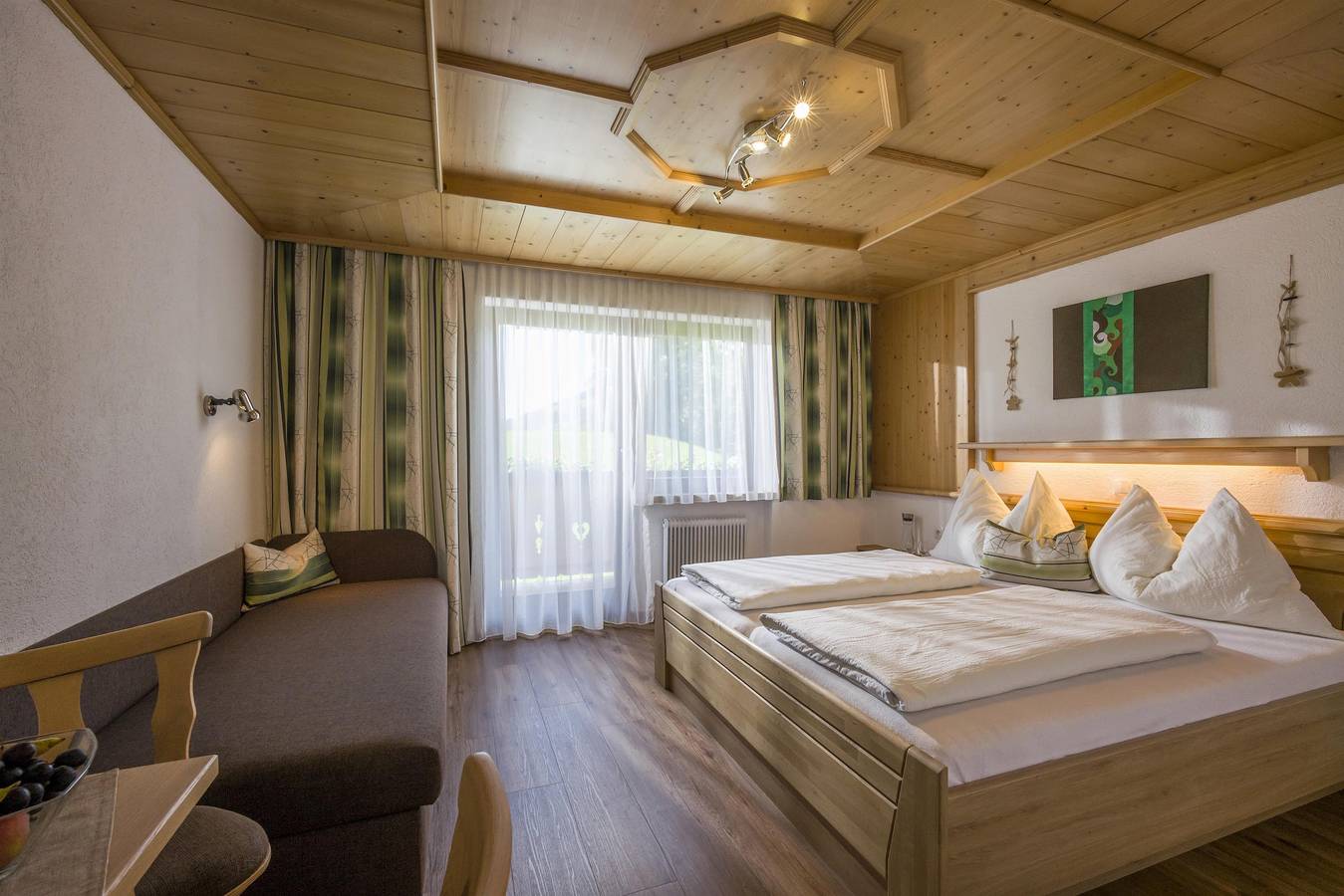Ganze Ferienwohnung, Dreibettzimmer mit Dusche, Wc in Söll, Kitzbüheler Alpen