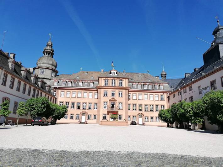 Ganze Wohnung, Ferienwohnung am Schloßpark - Ferienwohnung in Bad Berleburg, Kreis Siegen-Wittgenstein
