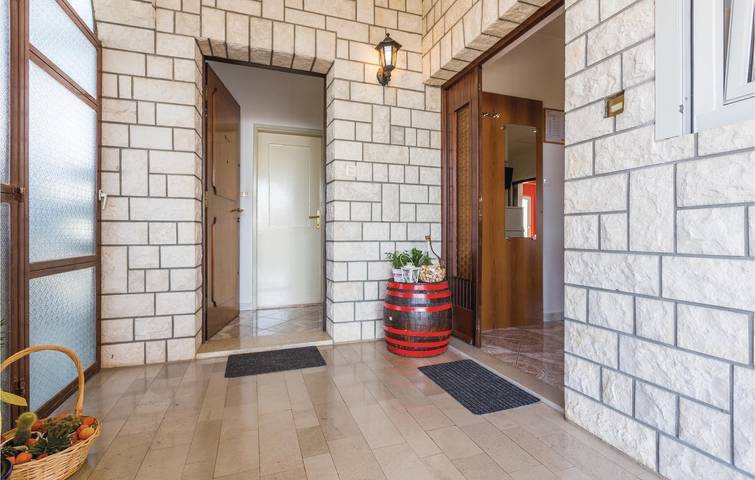 Ferienwohnung für 5 Personen, mit Terrasse in Novigrad - 2