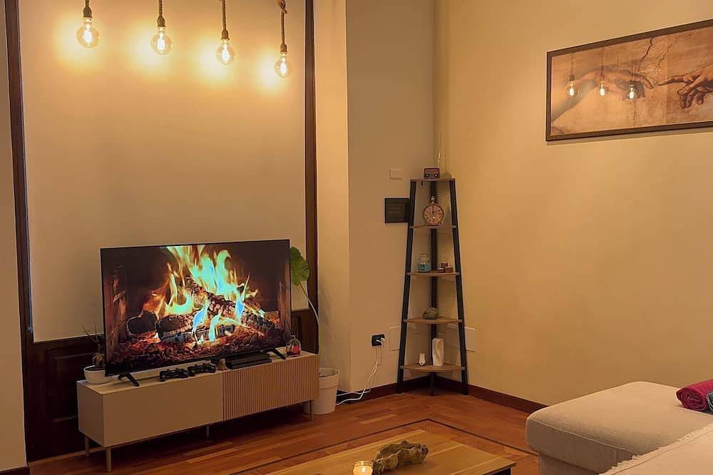 Ganze Wohnung, Loft 84 - Elegant apartment in the historic center, comfort and modern design in Piacenza, Via Francigena