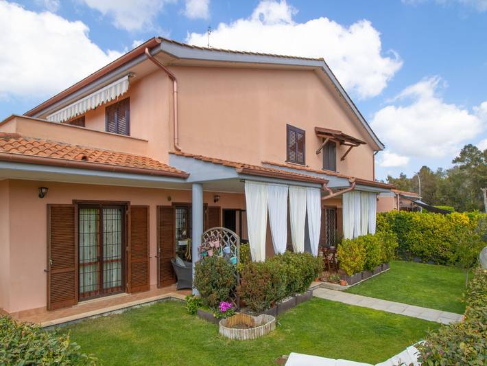 Ferienhaus für 5 Personen, mit Terrasse und Garten