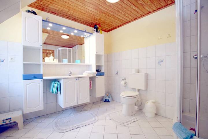 Ganze Wohnung, 2-Zimmer Ferienwhg. in Nieblum mit ca. 55qm Eg und Og mit Garten und Terrasse in Nieblum, Föhr