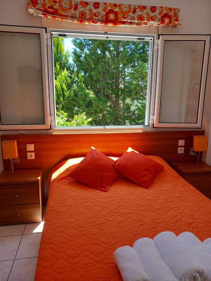 Ferienwohnung für 2 Personen, mit Ausblick und Garten, kinderfreundlich auf den Peloponnes - 2