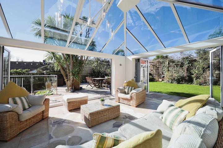 Cottage for 8 people, with garden, with pets on the Isle of Wight