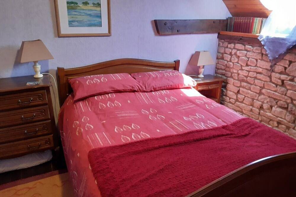 Familiale de Cottage confortable spacieuse et jardin. Rural et relaxant. in Saint-Pierre-Tarentaine, Région de Vire