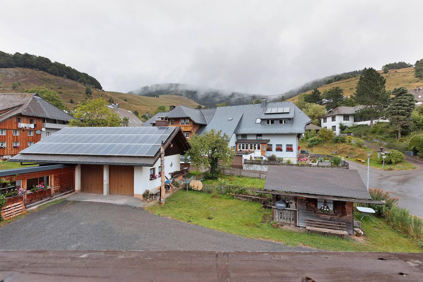 Ganze Wohnung, Ferienwohnung 'Schweizer' mit Bergblick, Balkon und Wi-Fi in Suedlicher Schwarzwald, Bernau im Schwarzwald