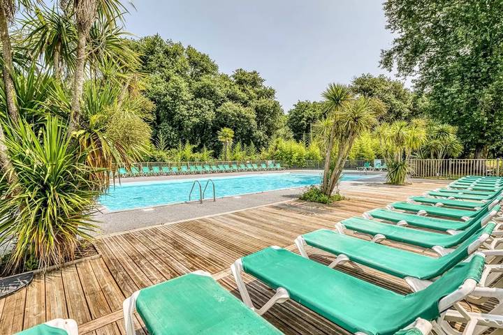 Mobil home pour 6 personnes, avec terrasse, animaux acceptés à Saint-Paul-en-Born