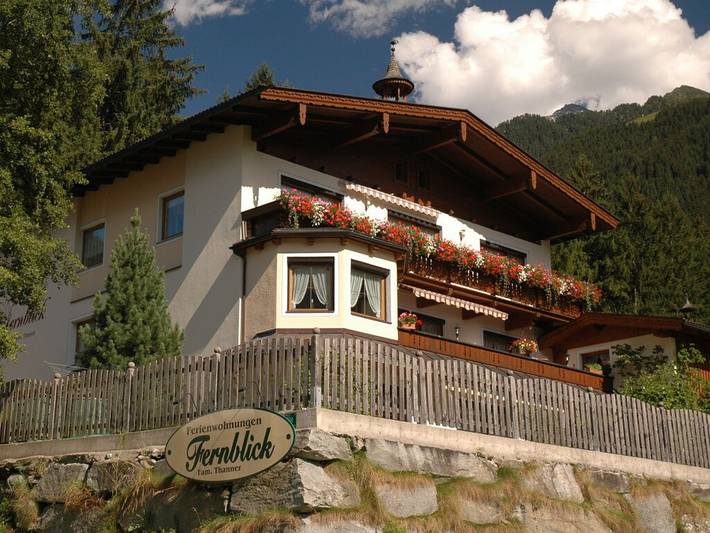 Ferienhaus für 4 Personen, mit Terrasse und Garten in Mayrhofen