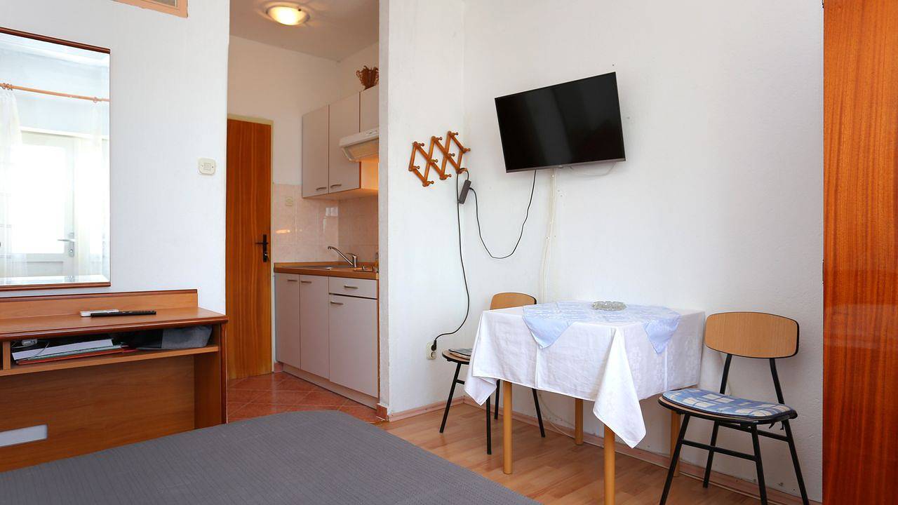 Ganzes Studio, Studio für 2 Personen (17 m²) in Igrane in Igrane, Makarska Riviera