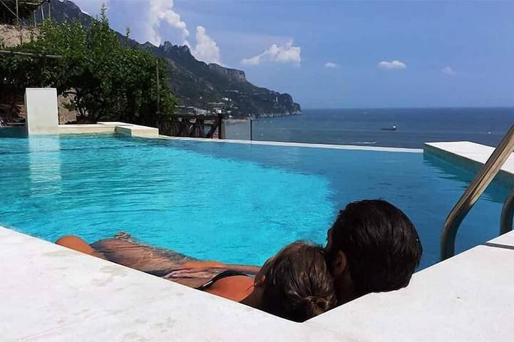 Ferienhaus für 6 Personen, mit Pool und Balkon - 1