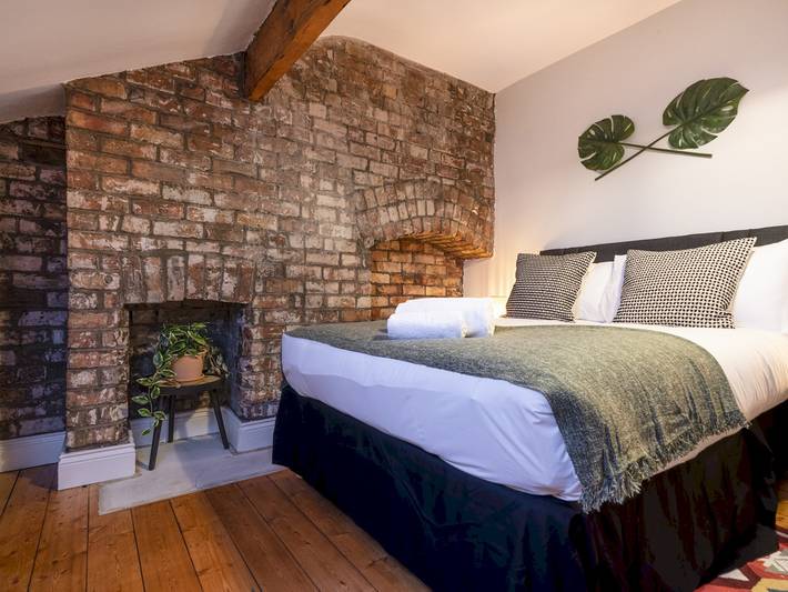 Exquisite 3 Floor Townhouse Perfect Location - Pass the Keys in Belfast, Grafschaft Antrim