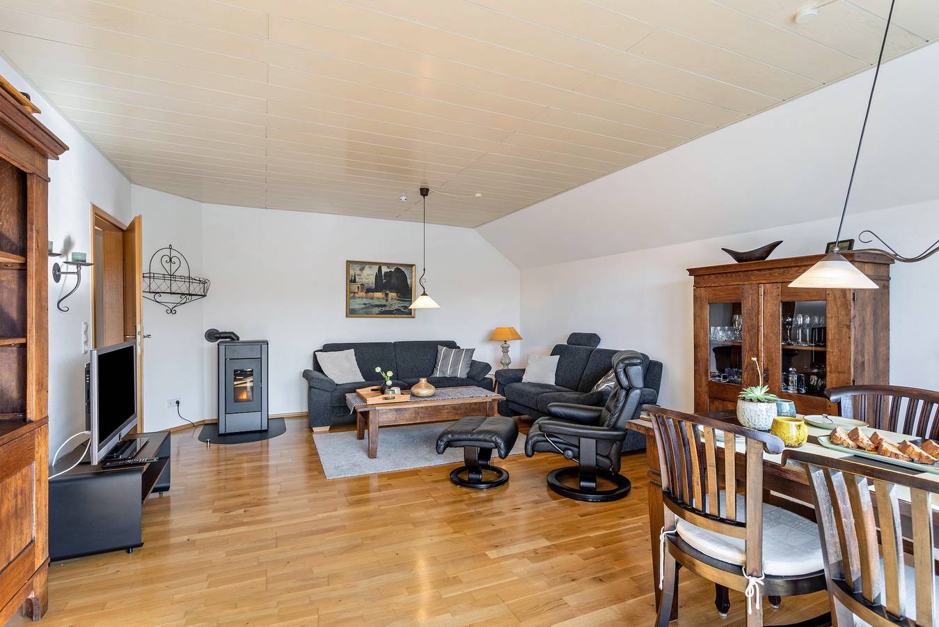 Ganze Wohnung, Apartment 'Vista-Homert' mit Bergblick, Balkon und Wlan in Eslohe, Hochsauerlandkreis