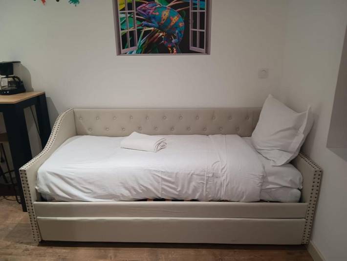 Gîte pour 2 personnes, avec terrasse à Viriat - 2