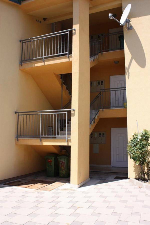 Ganze Wohnung, One-Bedroom Apartment in Šimuni, Pag