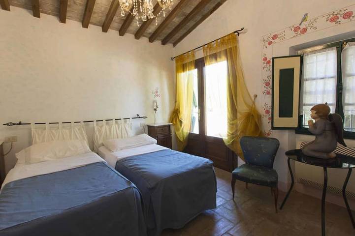 Splendida villa indipendente con A/C, vasca idromassaggio, piscina privata, internet, TV, patio in Montecatini Terme, Provincia di Pistoia