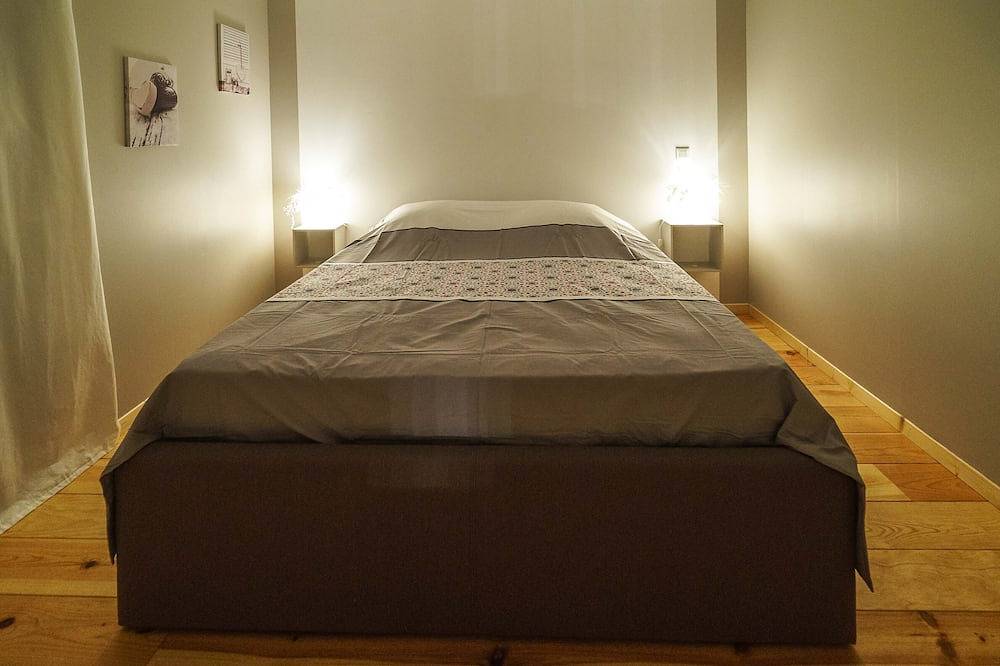 La Remise + Le Loft = 18 couchages dans un cadre cosy & chaleureux in Saint-Bonnet-du-Gard, Région de Nîmes
