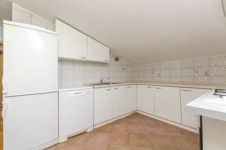 Ferienwohnung für 6 Personen, mit Terrasse in Vrbanj