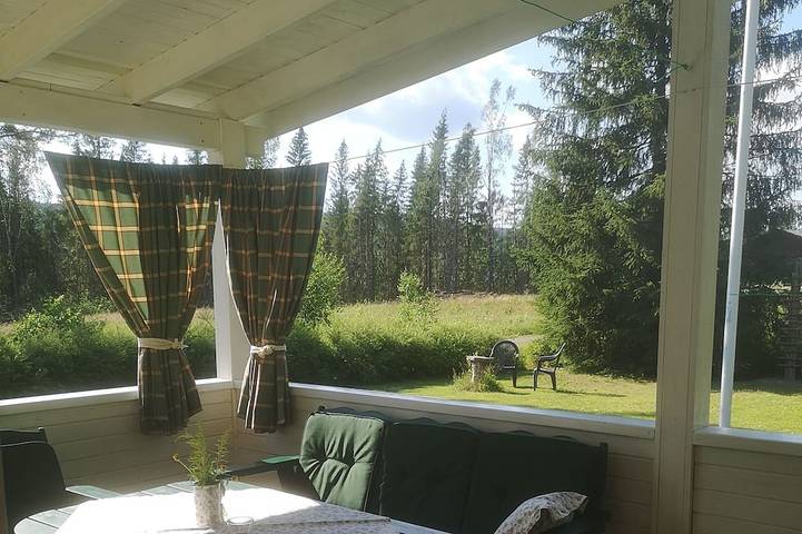 Feriehus for 4 personer, med terrasse og hage i Värmland