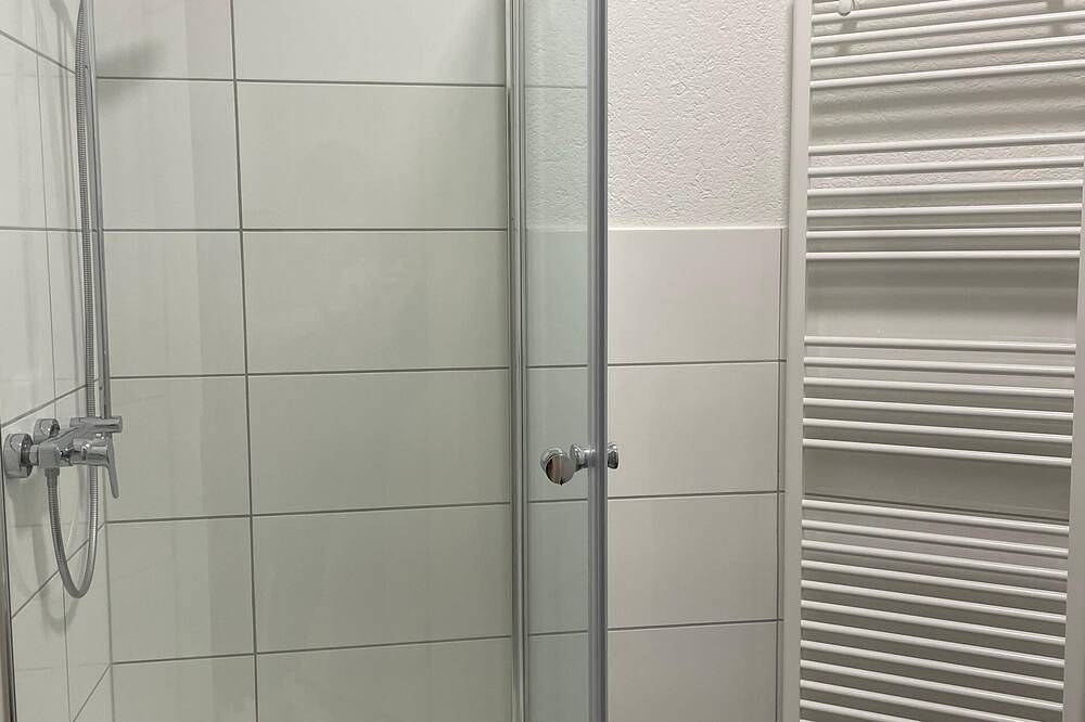 Ganze Wohnung, Whitewood-Apartment inkl. Wifi in Bochum, Ruhrgebiet