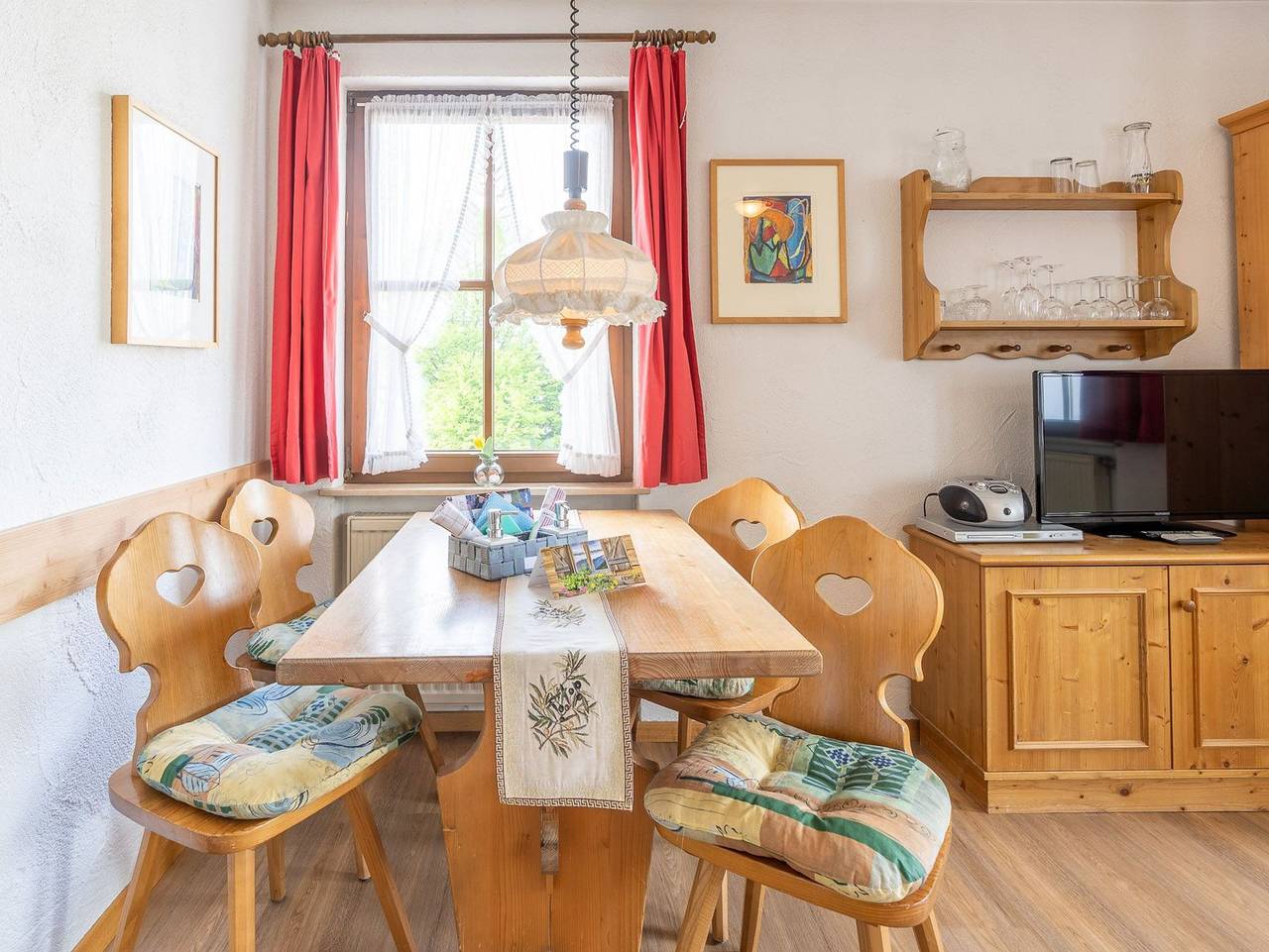 Ganze Ferienwohnung, Lueg Naus in Bad Hindelang, Bayerisch Schwaben