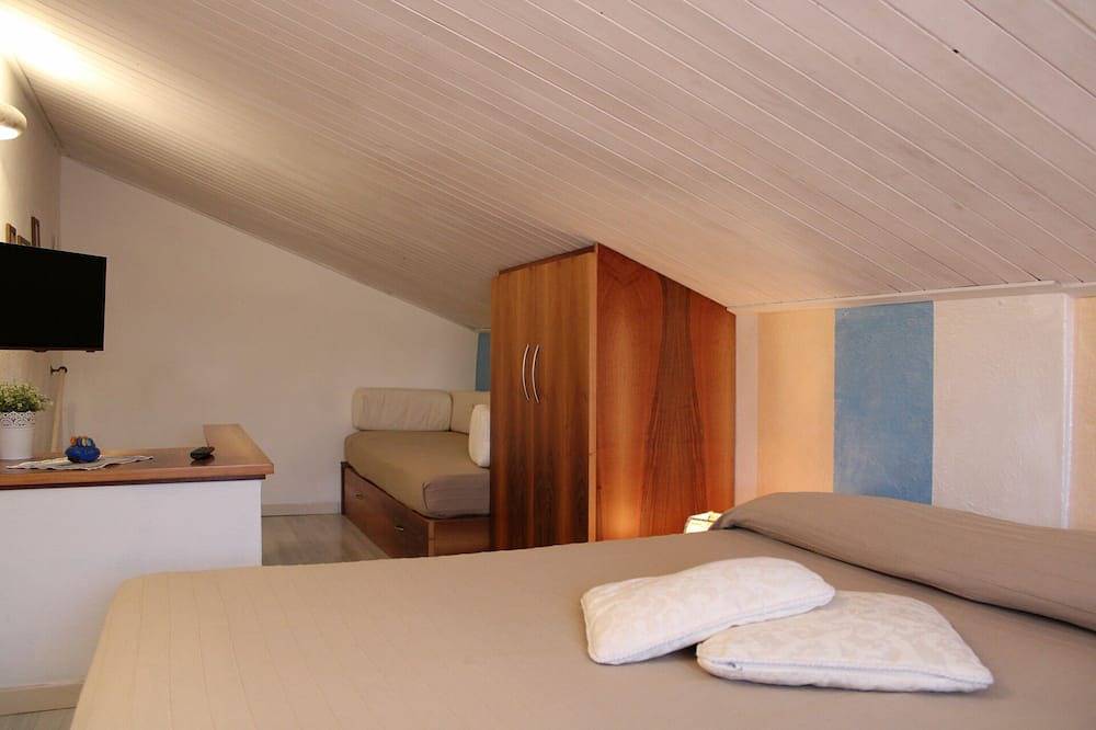 Appartamento intero, Appartamento a Giglio Castello con 2 camere da letto e 5 posti letto in Isola del Giglio