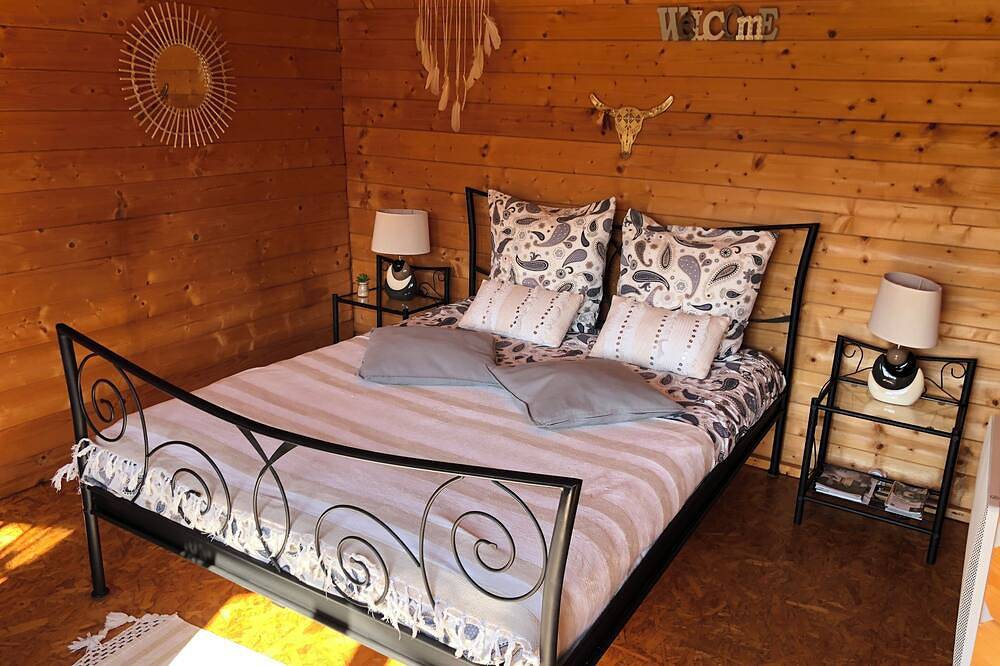 Chalet 1 & 2 breakfast included in Aouste-sur-Sye, Die region